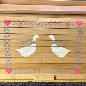 Goose roll top breadbox